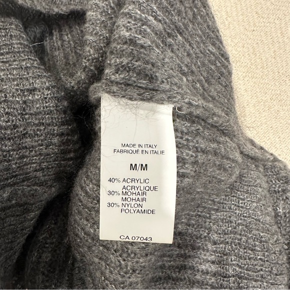 Chiaramente Turtleneck knitted sweater - Picture 7 of 7